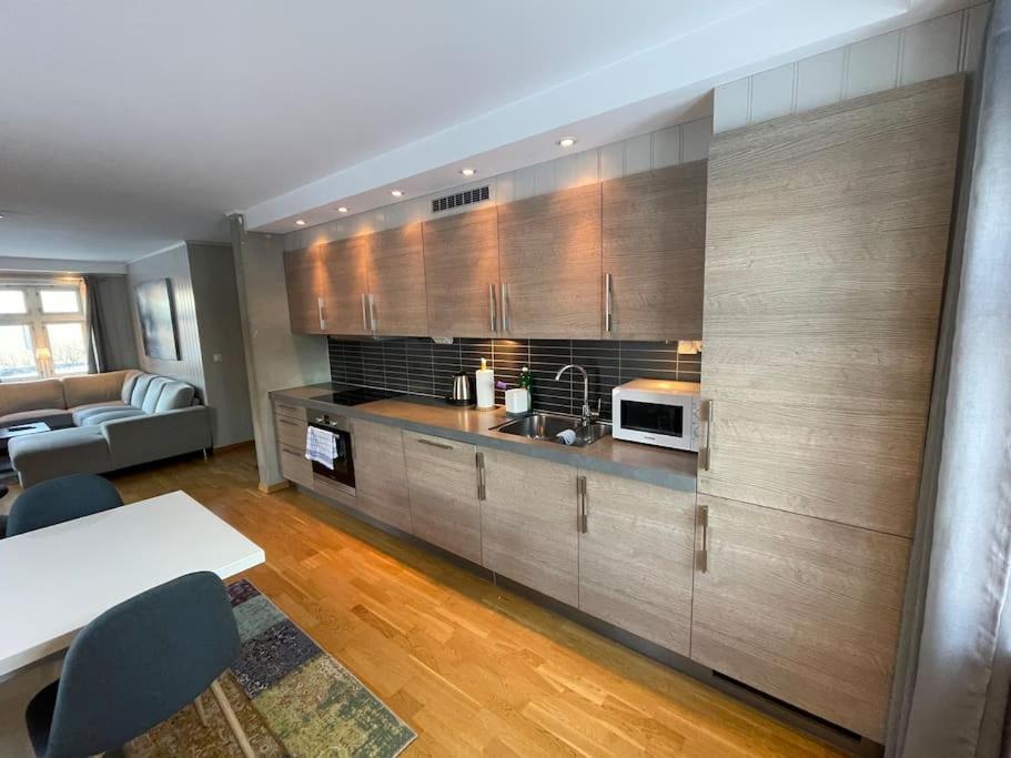 Skjomtind - Modern Apartment With Free Parking Narvik Eksteriør billede
